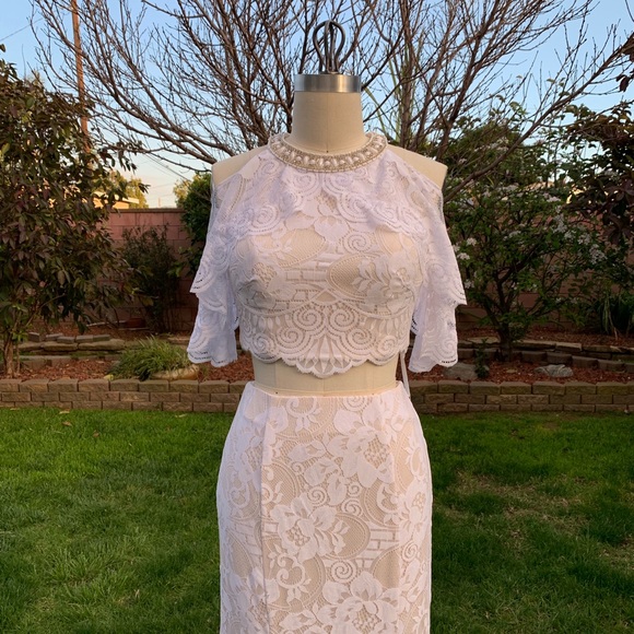 2 pcs Formal or Wedding Dress, Prom, Informal - Picture 3 of 7